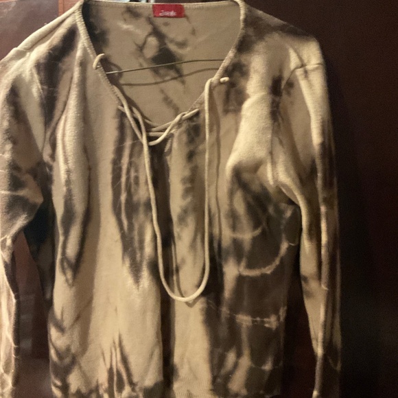 TYE DIE SWEATER - Picture 1 of 2